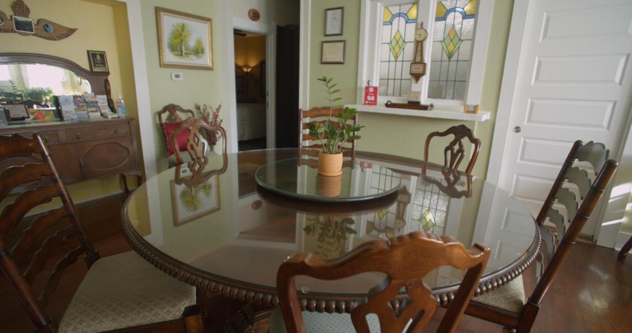 Granbury Gardens Bed And Breakfast Luaran gambar