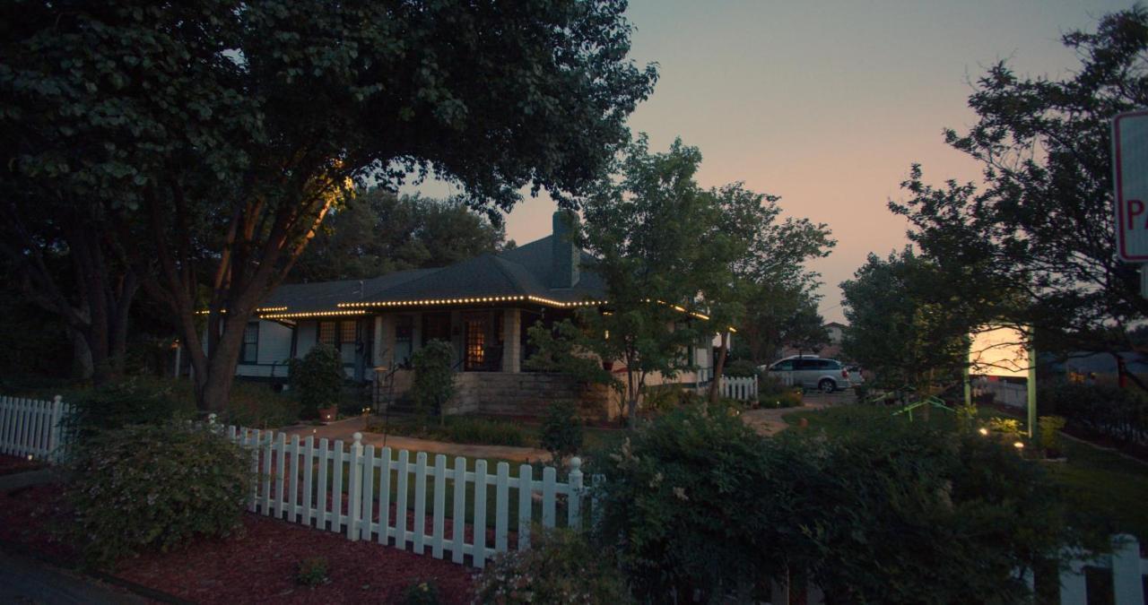 Granbury Gardens Bed And Breakfast Luaran gambar