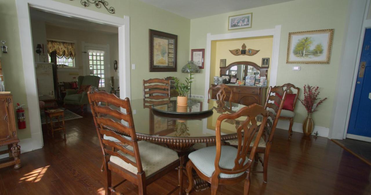 Granbury Gardens Bed And Breakfast Luaran gambar